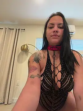 Naughty_Bianca live cam on StripChat