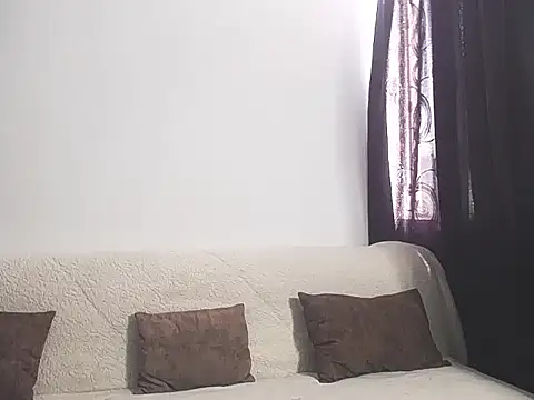 Zoe_Pierce