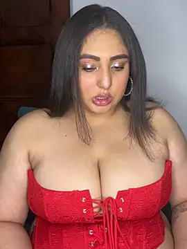 Selenee23 live cam on StripChat