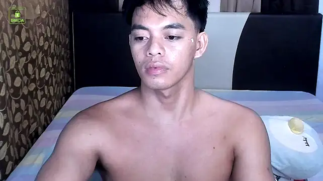 Crazyasiancum1 live cam on StripChat