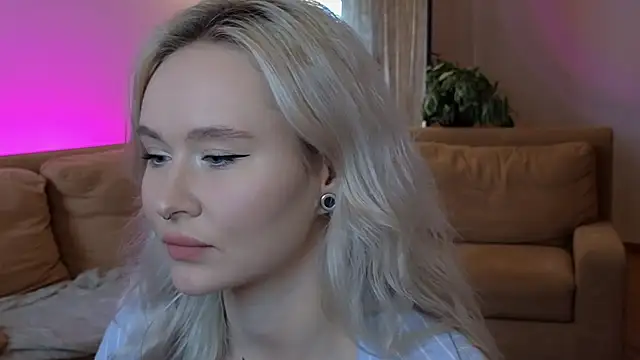m1lless live cam on StripChat