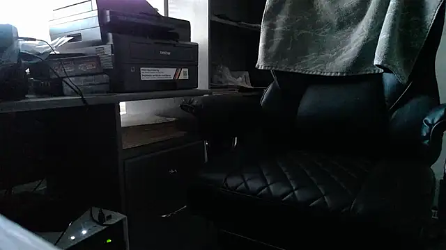 TrevorSteele live sex cam
