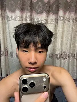 qomelo's live cam
