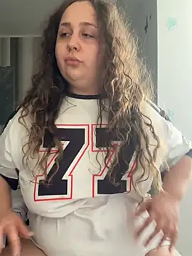 CurlyMaddie