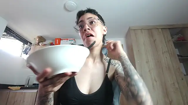 Cutie_Shy_ webcam