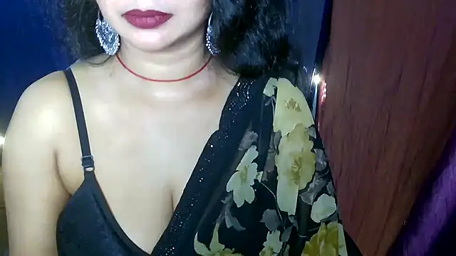 QUEEN_SAKHI1 webcam