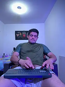 williamsmiiths16 live sex cam