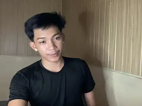 YourcumBoy77 webcam
