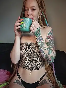 LucidLucy webcam