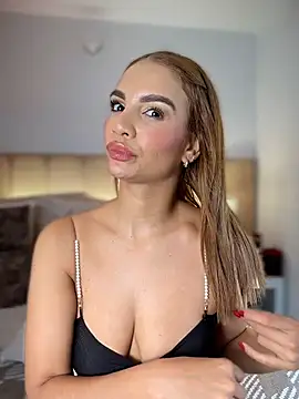 Lia_Brooks