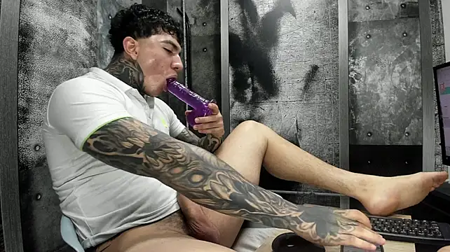 Gury_tattoo live sex cam