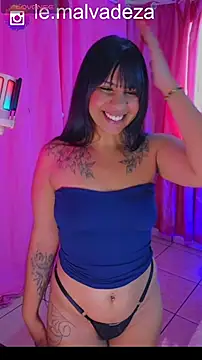 LeonaMalvadeza live cam on StripChat