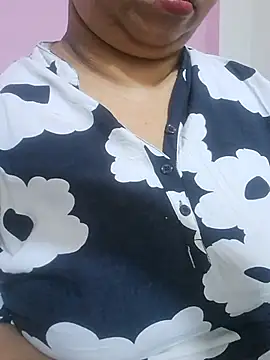 Ravina_patil1 live cam on StripChat