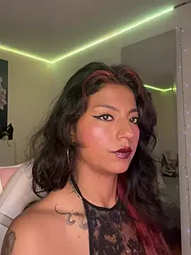 SamathaMay live cam on StripChat