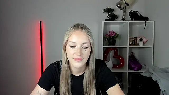 EvelynBlond