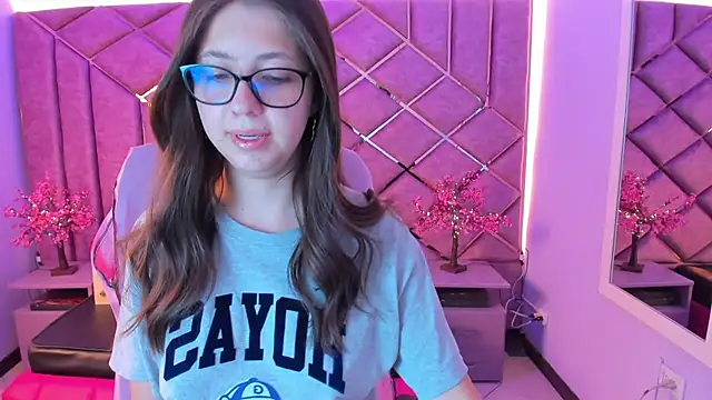 sarah_sweett_ live cam on StripChat