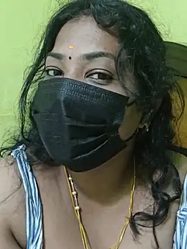 Tamil_Mithra live cam on StripChat