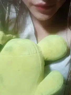 lee_chang- live cam on StripChat
