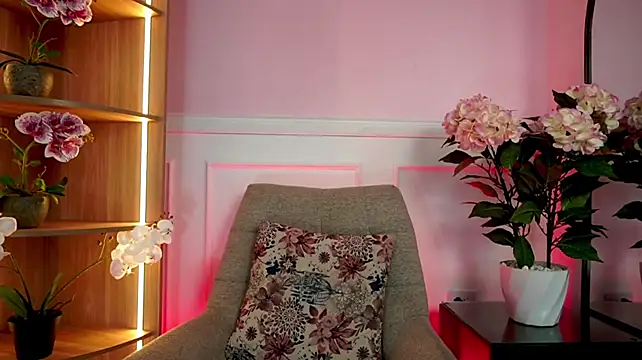 ZoeBelmont live cam on StripChat