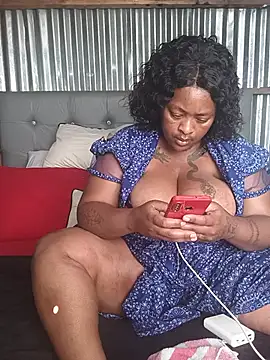 CuteHoney92 live cam on StripChat