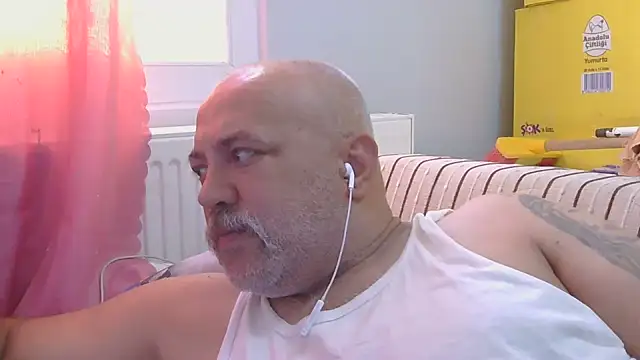 husoizmir live cam on StripChat