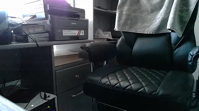 TrevorSteele live cam on StripChat