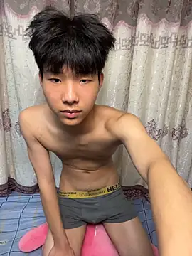 qomelo's live cam