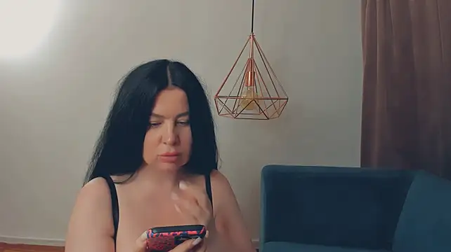 BrilliantGirll live cam on StripChat