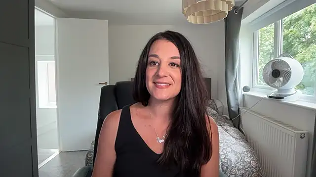 yourcassiexo live cam on StripChat
