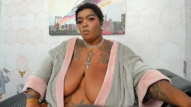 Anaa_Fuentess live cam on StripChat