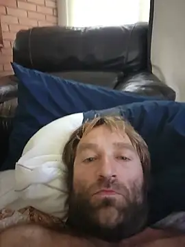 Bobsagot live cam on StripChat