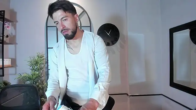 Liam_ashford live cam on StripChat