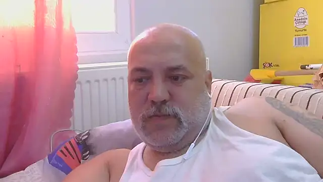 husoizmir live cam on StripChat