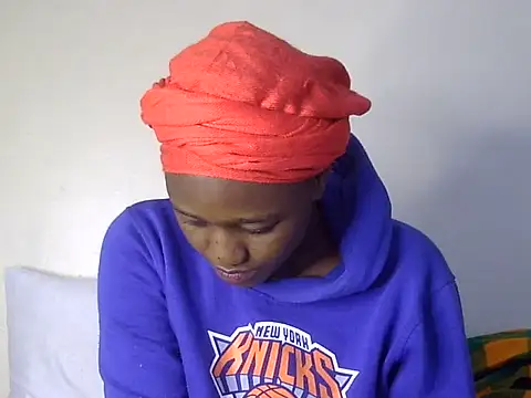 Petite_Ebony10