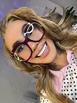 miss_tatiana_'s live cam