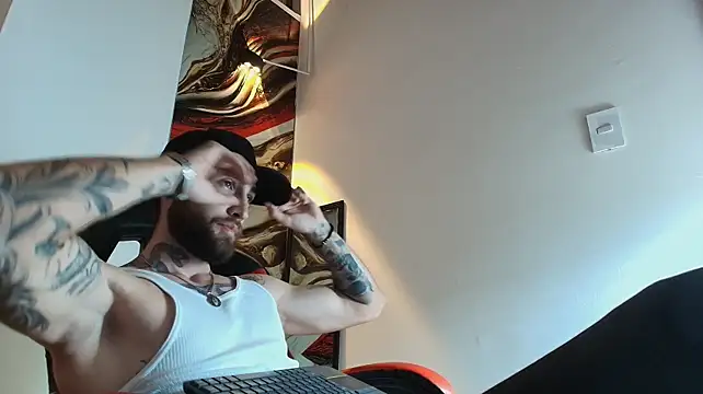 Luke_davis01 live cam on StripChat