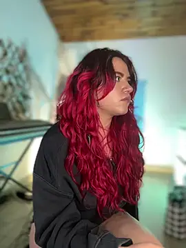 NikkiNix