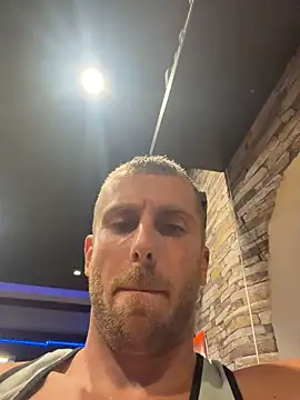 Johnytrain live cam