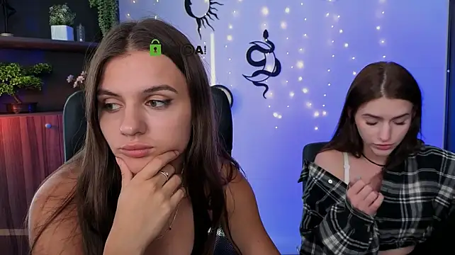 lisa_dark_ cover photo