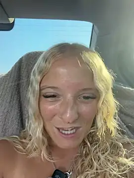 sophie_cute06 (G young) - Brüste zeigen