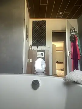 Hornybiboy66 live sex cam