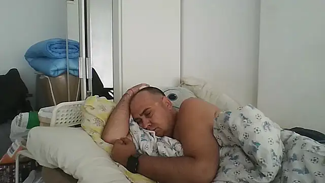 vitalik66679 live cam on StripChat