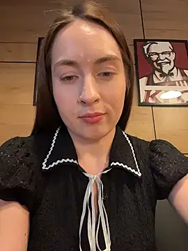 Holly_Play