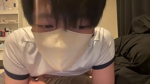 tora3220 live cam on StripChat