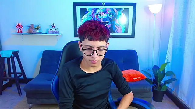 alexcum_18