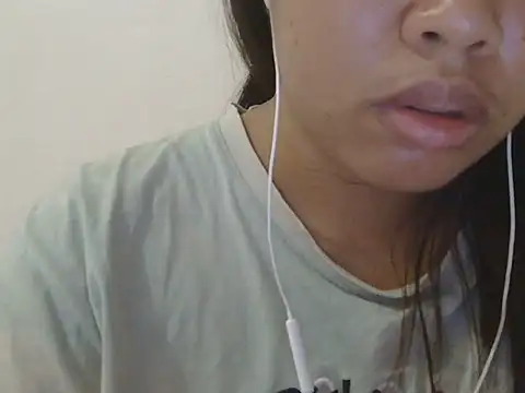 ChubbyButty live cam on StripChat