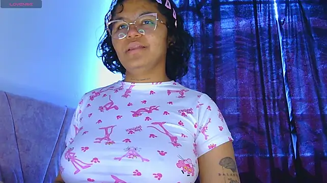 alessia_temptation live cam on StripChat