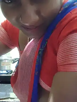 yamini1431 live cam on StripChat