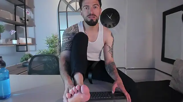 Liam_ashford live cam on StripChat