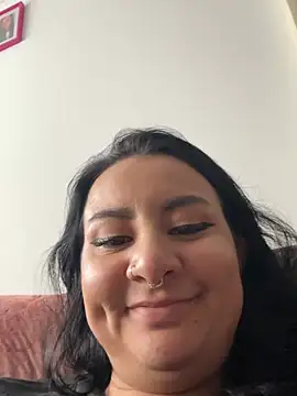 Abril_Luv 😃 live online chat